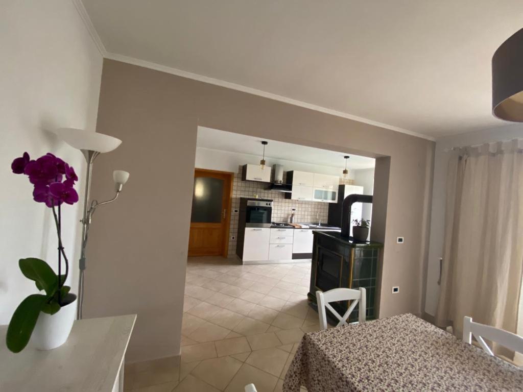 Apartment Laetitia Kaštelir Zewnętrze zdjęcie