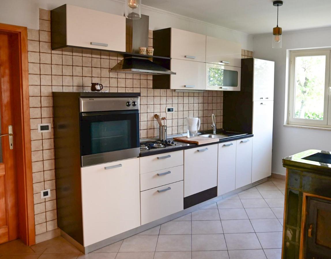 Apartment Laetitia Kaštelir Zewnętrze zdjęcie